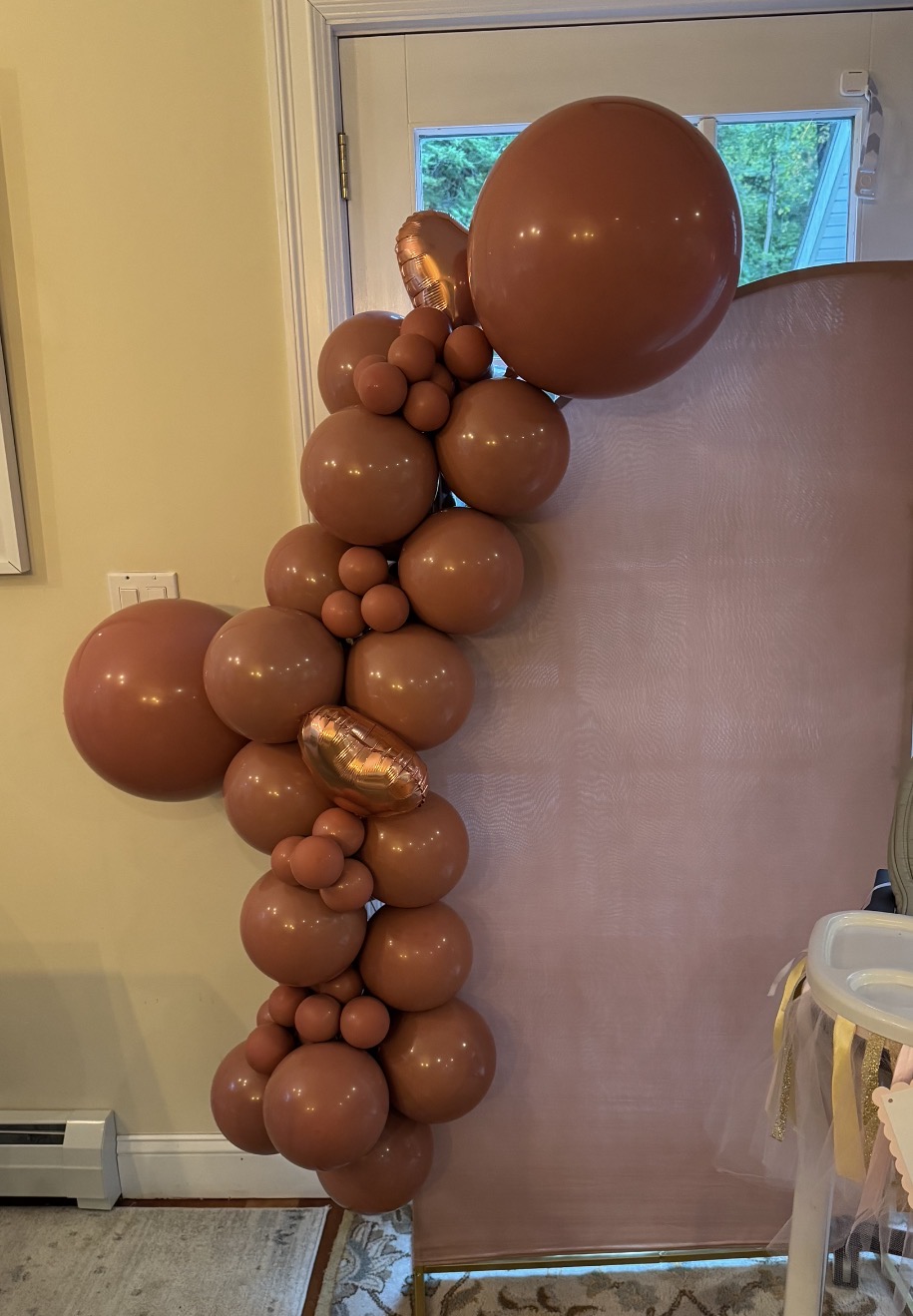 Balloon garland